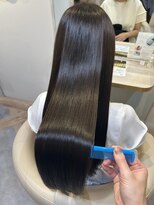 アンド ラ ブランシュ(&.La Blanche)&nbsp;暗めカラー/ミディアムヘア/デザインカラー/縮毛矯正