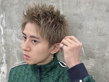 メンズサロン キング 心斎橋店(Men’s salon K!ng)の写真/【心斎橋/南船場】学割U24で賢くイケメンに★《カット￥2,900～》人気の眉毛WAXができるメンズ専門店◎