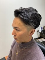 リバイブ(REVIVE) 大人男子7.3ミディアムヘアー大須/上前津/金山/男性