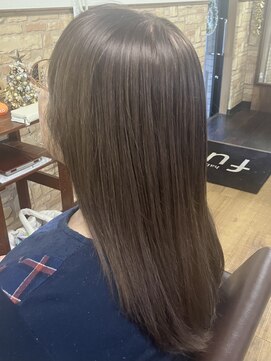 ヘアサロン ファン(hair salon fun) 脱白髪染め明るめベージュ