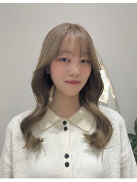 ジーナ 福岡天神(Zina) ミディアム/ブリーチ/髪質改善カラー/トリートメント