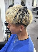 メンズカットカラーブリーチ刈り上げフェードマッシュショート