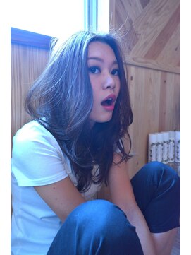 ベルシャンブル(belle chambre) #belle chambre#ブルーアッシュのセンター分け☆