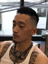 タケシズバーバー(BARBER) フェザーアップスキンフェード