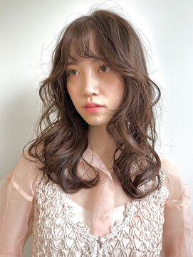 ロンドアンメゾン 原宿(Lond un Maison.) 韓国顔周りレイヤーカット×セミロング×透明感シアカラー[原宿]