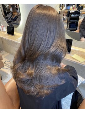 プアメリア 名古屋(Puamelia) グレージュ