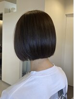 ミューズ ウヌマ(MU-SE UNUMA)&nbsp;パツっと感がかわいいミニボブスタイル♪