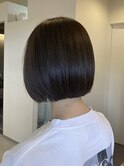 パツっと感がかわいいミニボブスタイル♪
