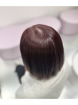 ジーナリア(Xena ria) 《rena》Wカラーで叶うボルドーカラー