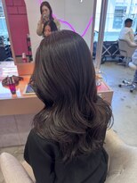 ウィクシーミミ 栄矢場町店(wixy mimi) グレージュ