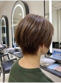 コンパクトで美シルエットな大人ショート