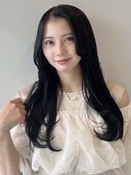 ソラ 広尾店(SORA) ロングレイヤー/ダークグレー/顔周りカット