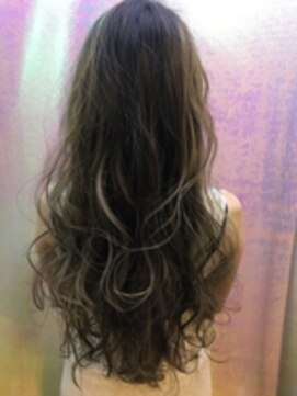 ヘアサロンエム 川越(HAIR SALON M) ハイライト×カーキグレージュ