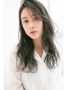 アヴァン ヘアリゾート 30代～50代/大人女性ロングヘア