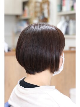 しもやま美容室 丸みショート