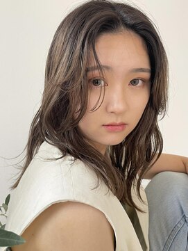 ヨーク(YOKE) 【 YOKE 】グレージュレイヤーミストバング