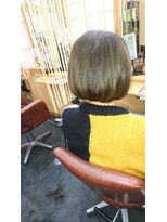 ヒトリシズカ&nbsp;ボブベースにアッシュ☆