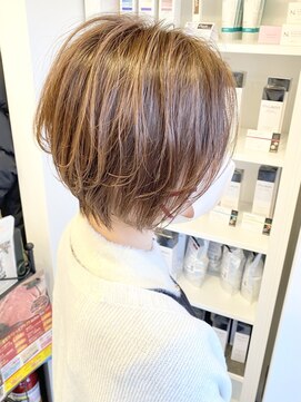 ヴィアスヘアー(vias hair) ライラックラテ×ショートヘアー