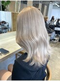 ミルクティーアッシュグレージュハイトーンカラーウルフボブ