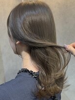 エン(en.)&nbsp;○赤みを抑えることのできるベージュカラー