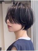 ショートボブ