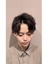 リット(lit.)&nbsp;シャドウパーマ　前髪上げver ツーブロック　アップバング