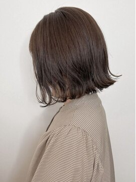 リタ 枚方(Rita) 冬◎似合わせカットで美髪暗め切りっぱなしボブ20代30代