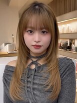 アビー(ABBEY3)&nbsp;顔まわりカットくびれレイヤー小顔カット韓国ヘア