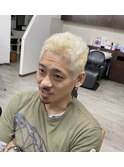 激短髪