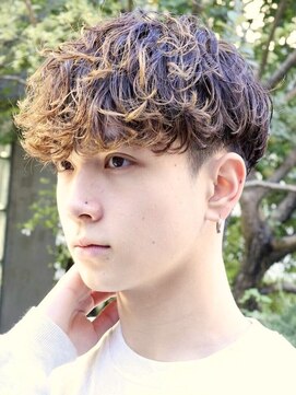 Men's salon fifth 博多【メンズサロン フィフス】【11月1日NEW OPEN(予定)】 スペインカールテーパーフェードカット刈り上げマッシュパーマ