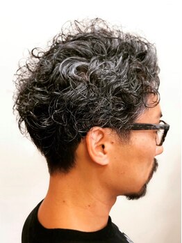 ヘアーワークス リム(Hair works RiM)の写真/【小田急相模原駅南口5分】自分でスタイリングしてもキマる骨格補正カットが人気★ずっと任せたい本命salon