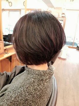 ルークス 中央林間(LOOOKS) くせ毛でも女性らしい丸みのショートボブ
