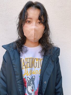 フェンヘアーアイス 中目黒(Fen.hair ici) 20代30代ミディアムウルフ前髪パーマくびれひし形抜け感