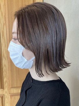 エルロンバイマフェ(AILERON by mahae) 【外ハネミディアム】赤みを抑えたブラウンカラー