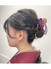 ミディアムボブ/シニヨンヘア/振袖/縄編み/かんざし/前髪あり