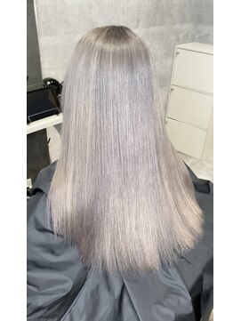 アンダーバーホワイト 泉佐野店(_WHITE) ☆ケアブリーチ　ダブルカラー　ハイライト　イルミナ