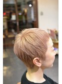 ベリーショートさんにミルクティーカラー