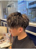 ハイライトカラー/スパイキーショート/ツイストスパイラル/越谷
