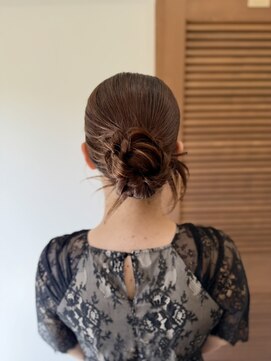 【ヘアセットメイク】カチモリシニヨン