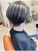 ハンサムショート　× アッシュグレージュ　大森