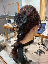 エヌアンドエー 草加店(N&A)&nbsp;リボンが映える編みおろしヘアアレンジ