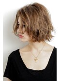 大人のこなれ感カールボブ。