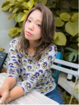 リリアン 表参道(relian) 【アッシュベージュカラー】透明感のある髪はrelianで☆