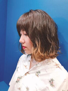 ムーンアディション(MOON ADDITION) 外巻きぱっつんネオボブ