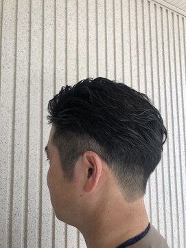 エイト 横須賀中央店(EIGHT) デザインカラー切りっぱなしボブ