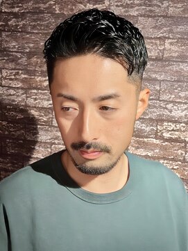 スウェルホワイト(SWELL WHITE) 大人ショートパーマ 濡れパン ツーブロック ショートスタイル