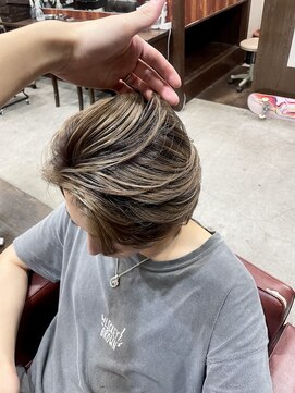 ハイパー(HYPER) 欧風バレイヤージュ【メンズ/ブリーチ/メンズカット】