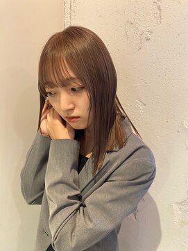 ルーム(Loom.) ハイトーン顔周りレイヤーカットケアブリーチブリーチカラー