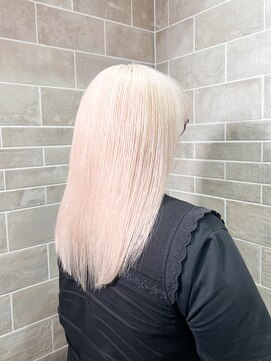 トリエラ 池袋(TRIELA) 抜きっぱなしホワイトブリーチ