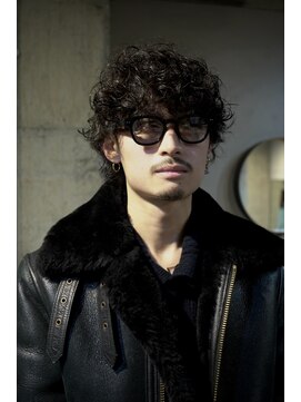 キュー(Cue_) 強めマッシュパーマ